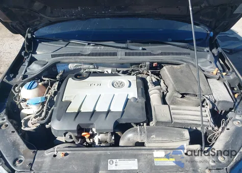2013 Volkswagen Jetta 2.0L Tdi from USA, damaged, VIN 3VWLL7AJ8DM441878